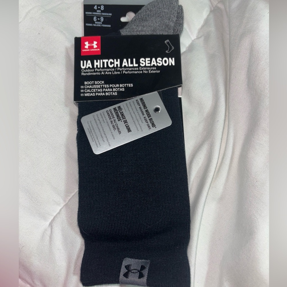 1 Pair of UNDER ARMOUR UA Hitch All Season Boot Sock (Shoe Size M 4-8; W 6-9
